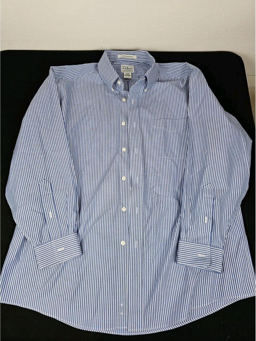 L.L. Bean Men L Blue Stripe Wrinkle Resistant Button Down Dress Shirt